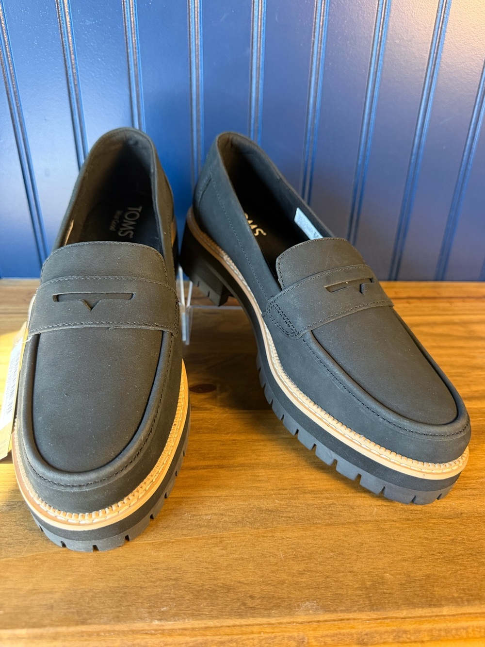 TOMS Cara Black Lug Sole Penny Loafers Women’s 9.5 Wide NWT